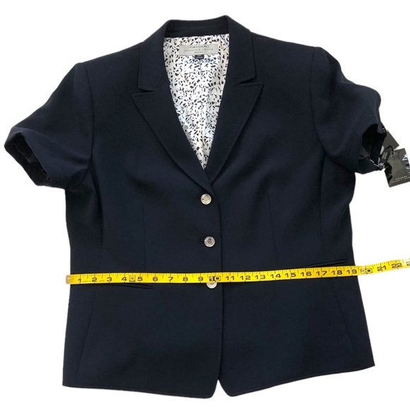 Tahari ASL Navy Blue Short Sleeve Skirt Suit with Pleat Detail Size 14P - Picture 8 of 16
